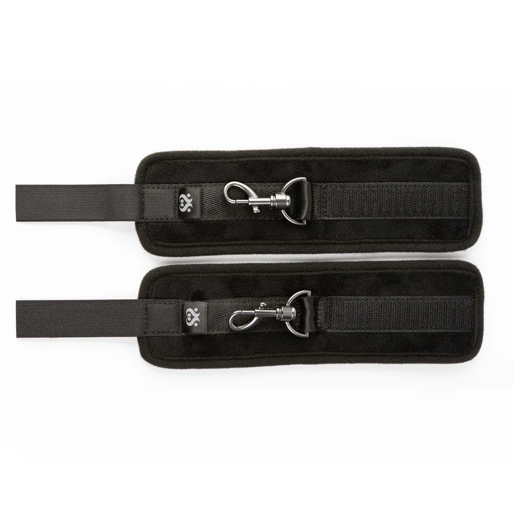 SEI MIO Sensually Secure Padded Restraint